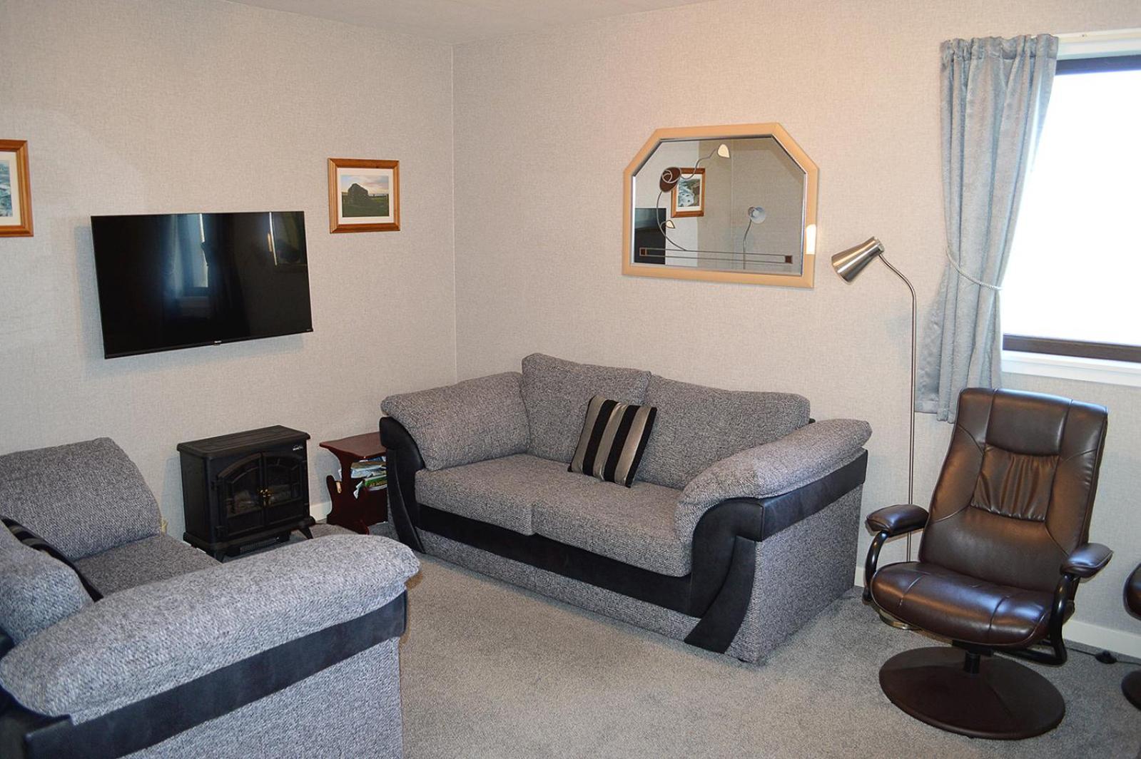 Bachylis Self Catering Villa Kirkwall Exterior photo